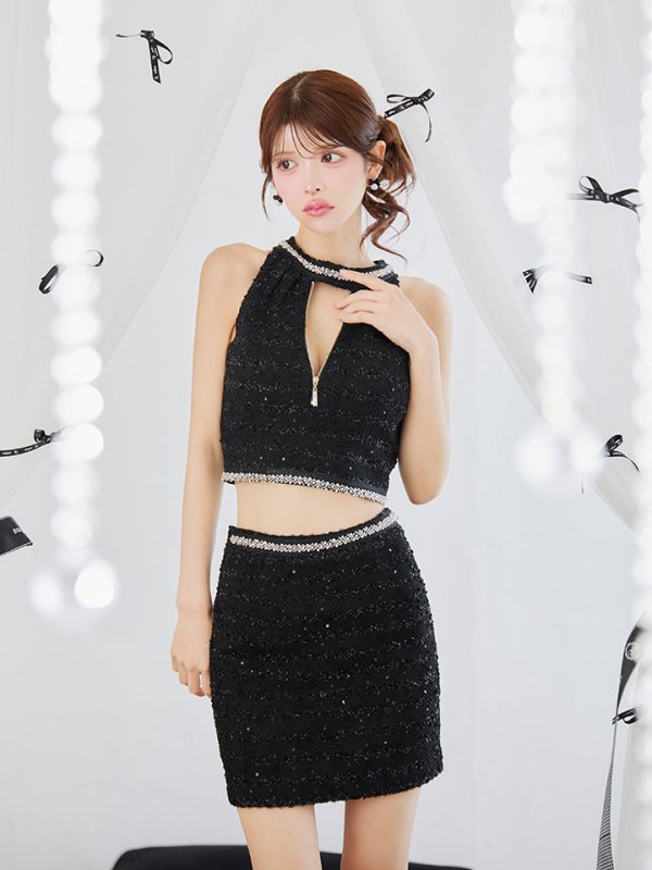 ブラック モデル:まりん 身長:164cm 着用サイズ:Sサイズ