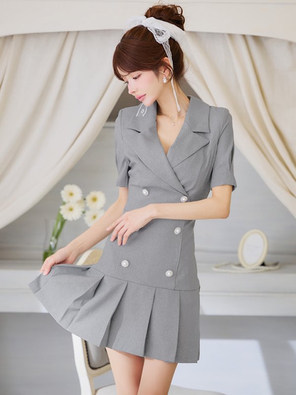 グレー モデル：まりん　身長：164cm　着用サイズ：Sサイズ