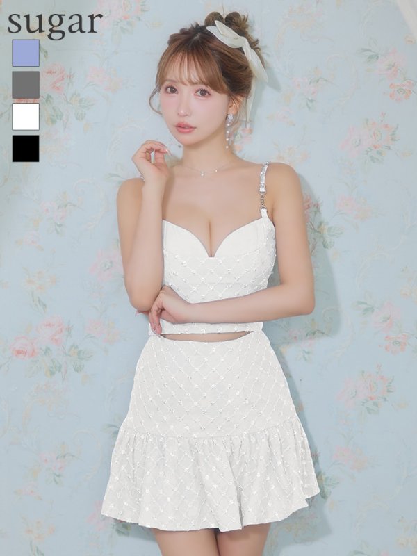 ホワイト モデル：三上悠亜　身長：159cm　着用サイズ：Sサイズ