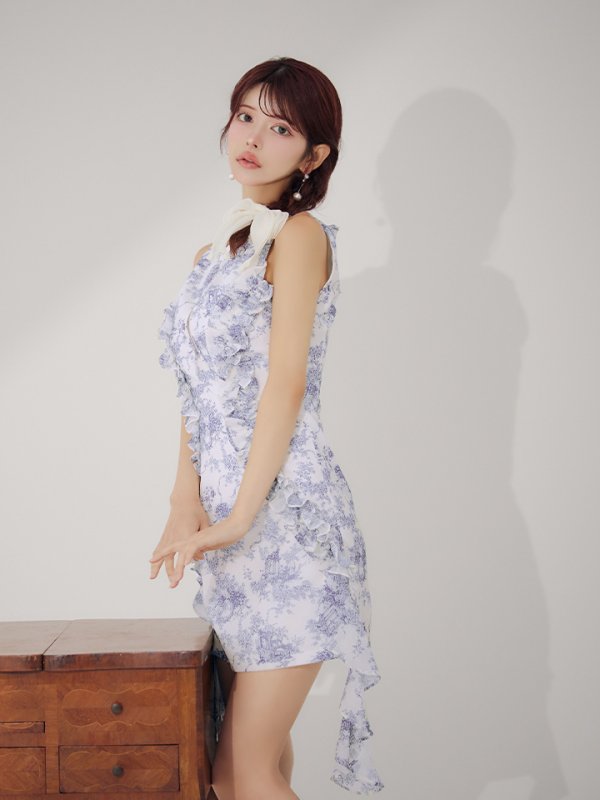 ホワイトxブルー モデル：まりん　身長：164cm　着用サイズ：Sサイズ