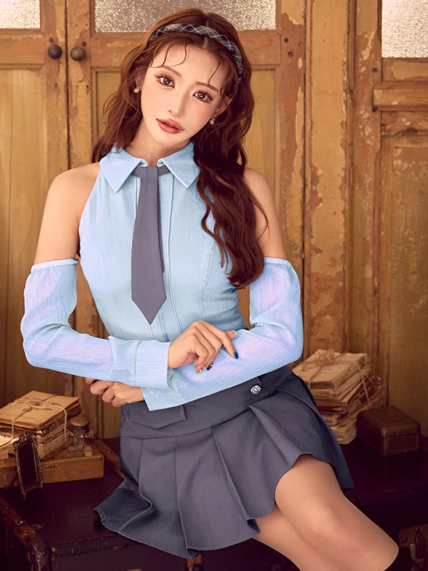 ブルーｘグレー モデル：明日花キララ　身長：162cm 着用サイズ：Sサイズ