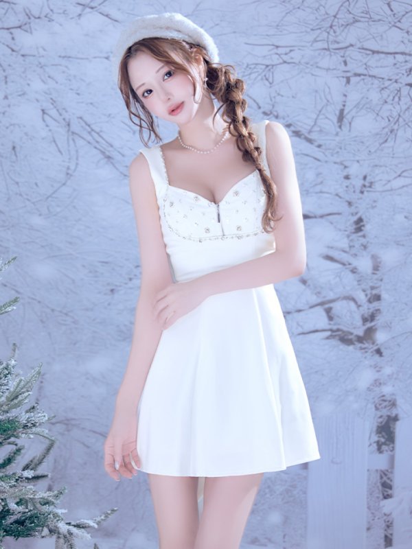 ホワイト　モデル：れみれみ　身長：163cm　着用サイズ：Sサイズ