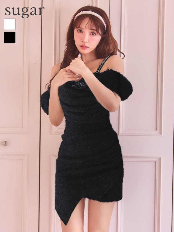 ブラックモデル：三上悠亜　身長：159cm　着用サイズ：Sサイズ