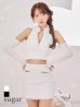 ホワイト　モデル：三上悠亜　身長：159cm　着用サイズ：Sサイズ