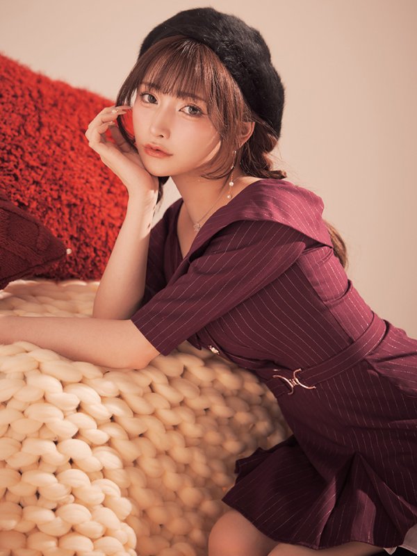 ワインレッド　モデル：まみ　身長：160cm　着用サイズ：Sサイズ