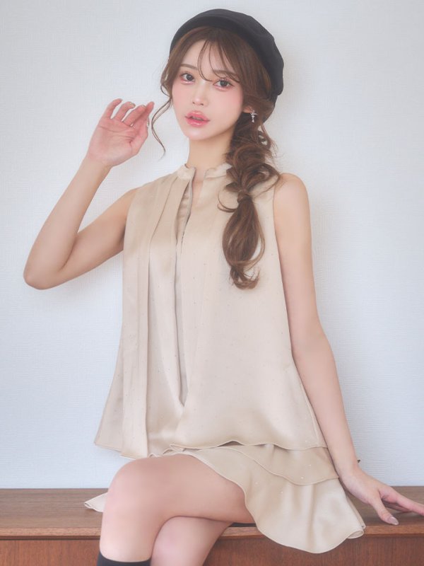 シャンパンゴールド　モデル：るりぴ 身長：165cm 着用サイズ：Sサイズ