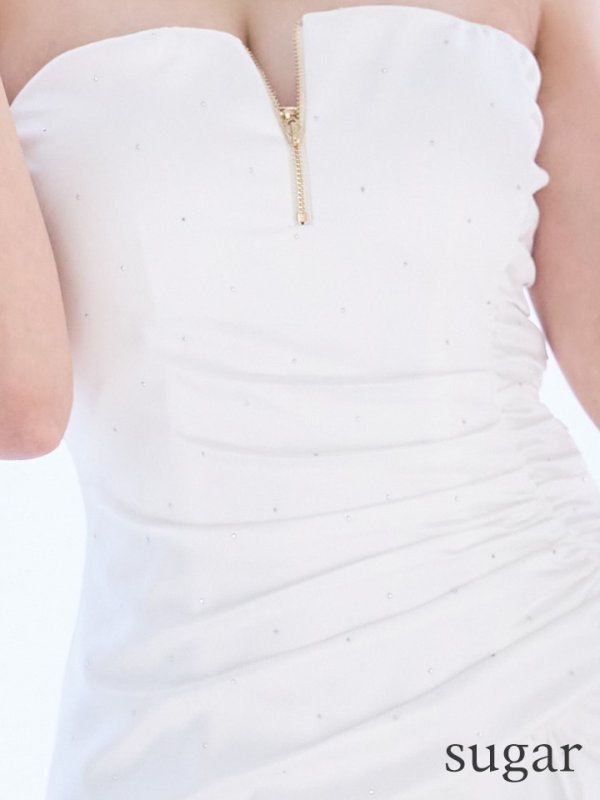 ホワイト　モデル：カルア　身長：156cm　着用サイズ：Sサイズ