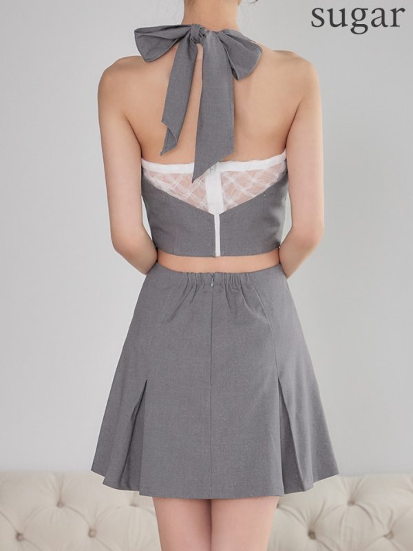 ホワイトxグレー　モデル：るりぴ　身長：165cm　着用サイズ：Sサイズ