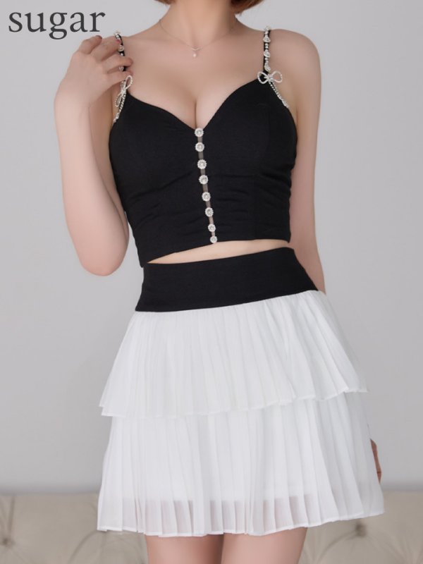 ブラックxホワイト　モデル：れみれみ　身長：163cm　着用サイズ：Sサイズ