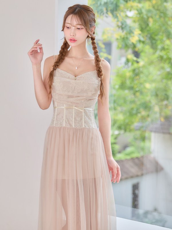 ピンクベージュ　モデル：るりぴ　身長：165cm　着用サイズ：Sサイズ
