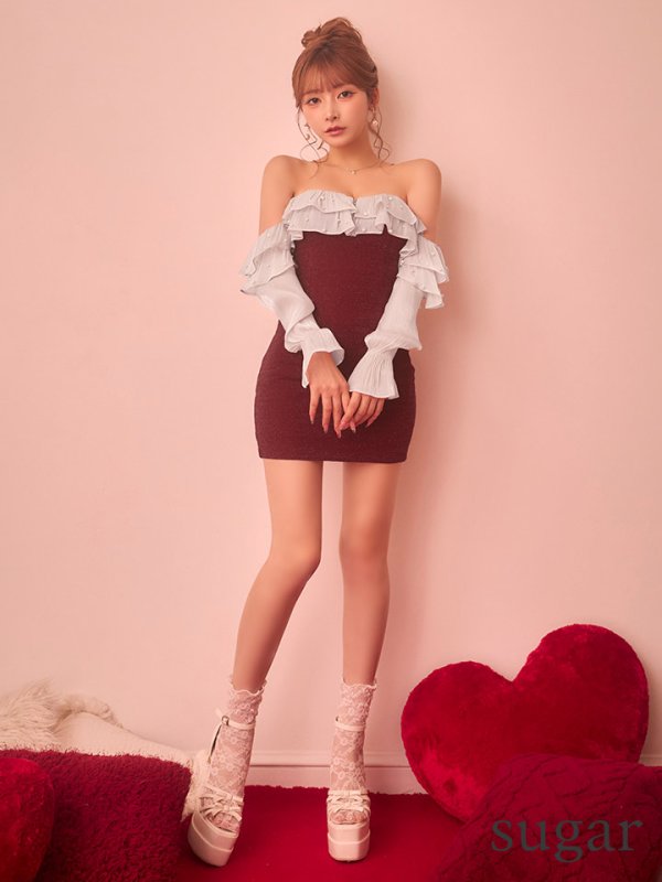 ベージュxワインレッド　モデル：まみ　身長：161cm　着用サイズ：Sサイズ