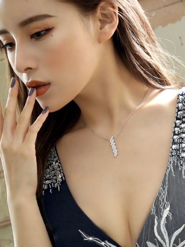 画像4: 【アクセサリー：ネックレス】【ANGEL R/エンジェルアール】ライトニング型ラグジュアリーラインストーンネックレス[OF02-U]