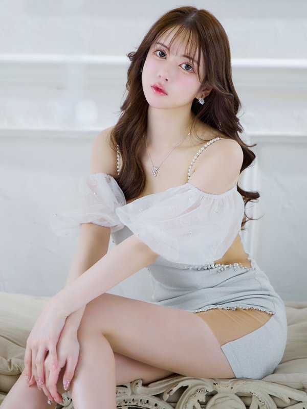 ホワイト モデル:ゆめ 身長:160cm 着用サイズ:Sサイズ