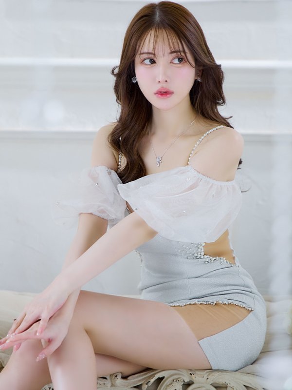 ホワイト モデル:ゆめ 身長:160cm 着用サイズ:Sサイズ