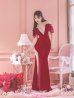 レッド モデル：三上悠亜　身長：159cm　着用サイズ：Sサイズ