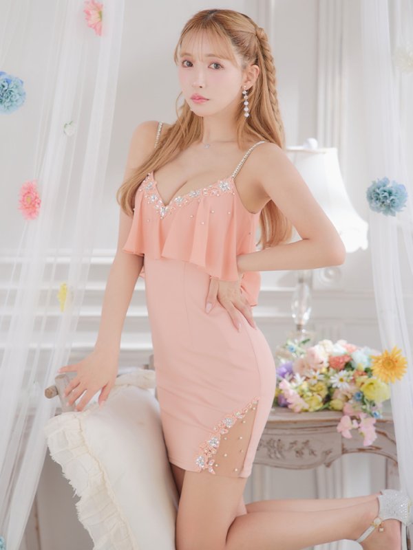 ピンク モデル:三上悠亜 身長:159cm 着用サイズ:Sサイズ