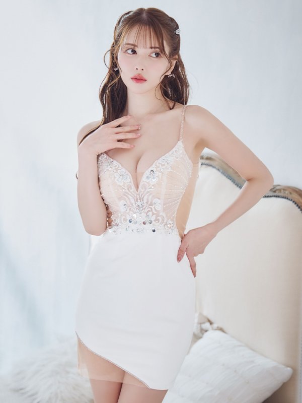 ホワイト モデル:ゆめ 身長:160cm 着用サイズ:Sサイズ