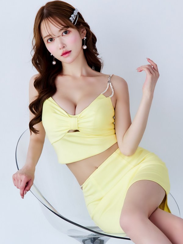 イエロー　モデル：ゆめ　身長：160cm　着用サイズ：Sサイズ