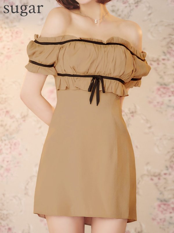 ベージュ　モデル：れみれみ　身長：163cm　着用サイズ：Sサイズ