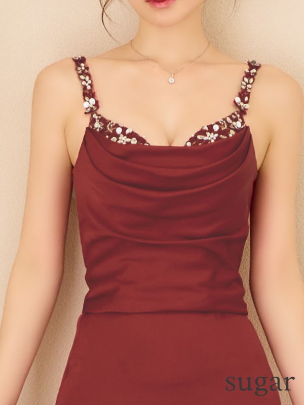 レッド　モデル：ゆめ　身長：160cm　着用サイズ：Sサイズ