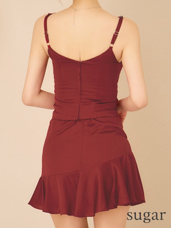 レッド　モデル：ゆめ　身長：160cm　着用サイズ：Sサイズ