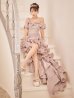 ピンク モデル：三上悠亜　身長：159cm　着用サイズFサイズ