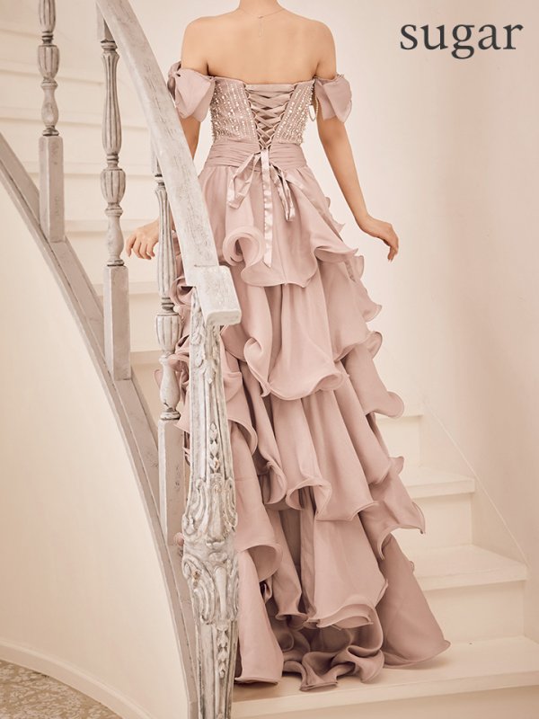 ピンク モデル：三上悠亜　身長：159cm　着用サイズFサイズ