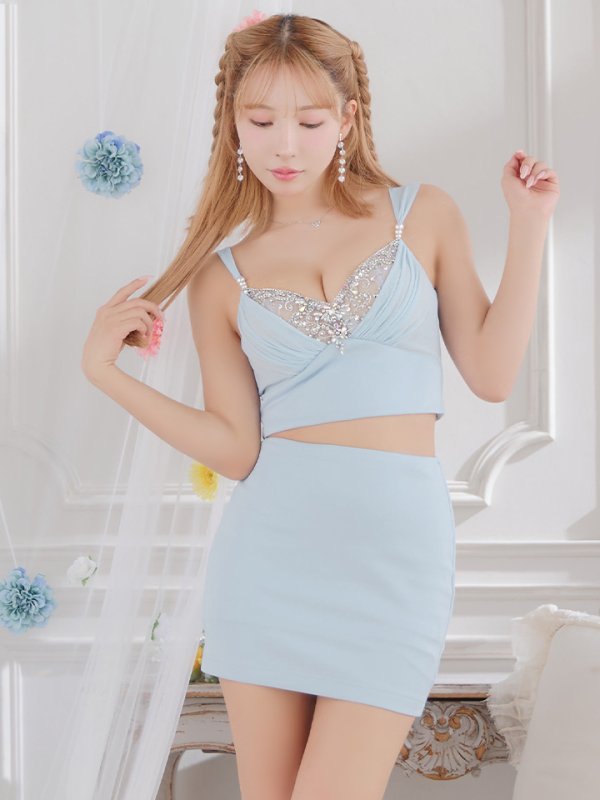 サックス モデル:三上悠亜 身長:159cm 着用サイズ:Sサイズ