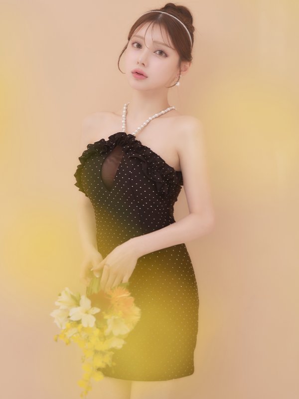ブラック モデル：ももか　身長：156cm　着用サイズ：Sサイズ