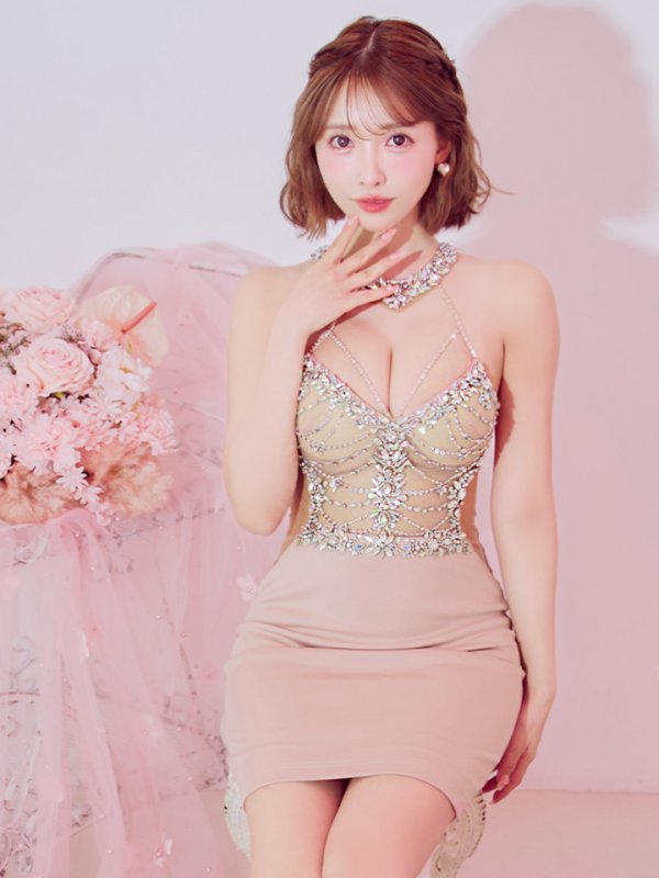 ピンク モデル:三上悠亜 身長:159cm 着用サイズ:Sサイズ