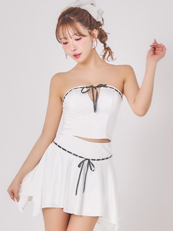 ホワイト モデル：三上悠亜　身長：159cm　着用サイズ：Sサイズ