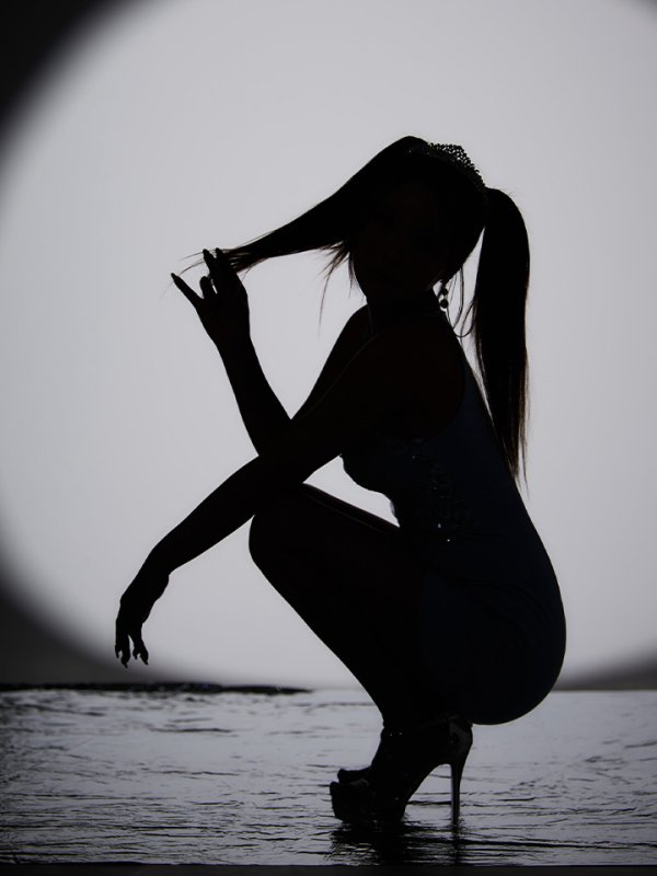 サックス　モデル：如月れい　身長：156cm　着用サイズ：Sサイズ