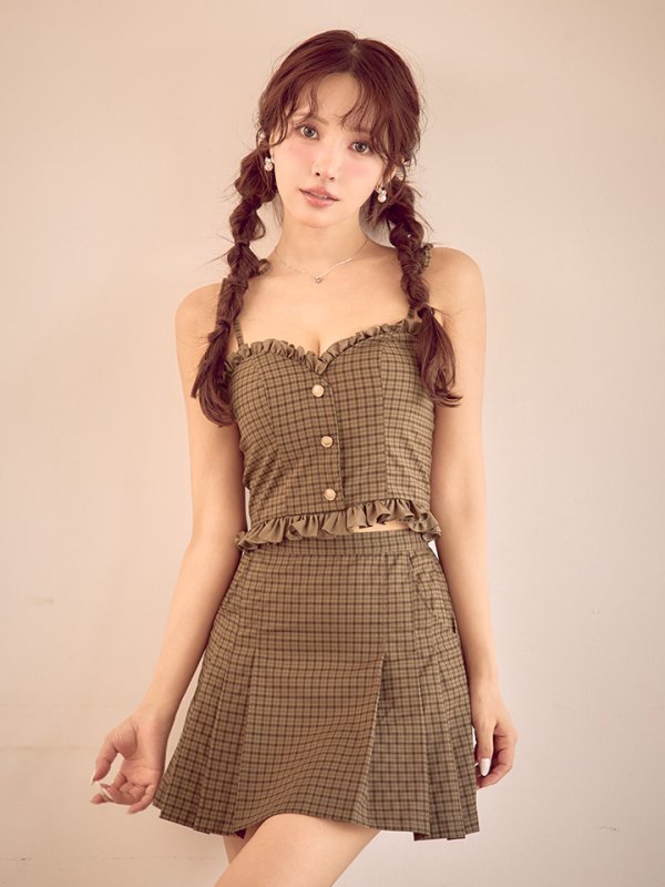 ブラウン モデル：三上悠亜　身長：159cm　着用サイズ：Sサイズ