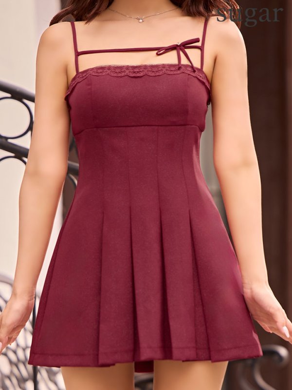 レッド　モデル：三上悠亜　身長：159cm　着用サイズ：Sサイズ