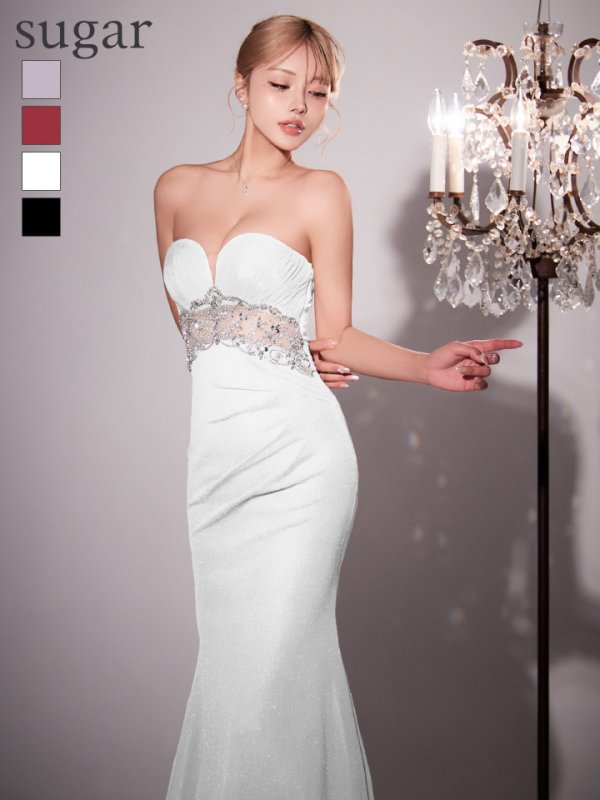 ホワイト　 モデル：如月れい　身長：156m　着用サイズ：Sサイズ