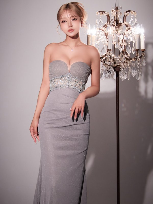 グレー　 モデル：如月れい　身長：156m　着用サイズ：Sサイズ