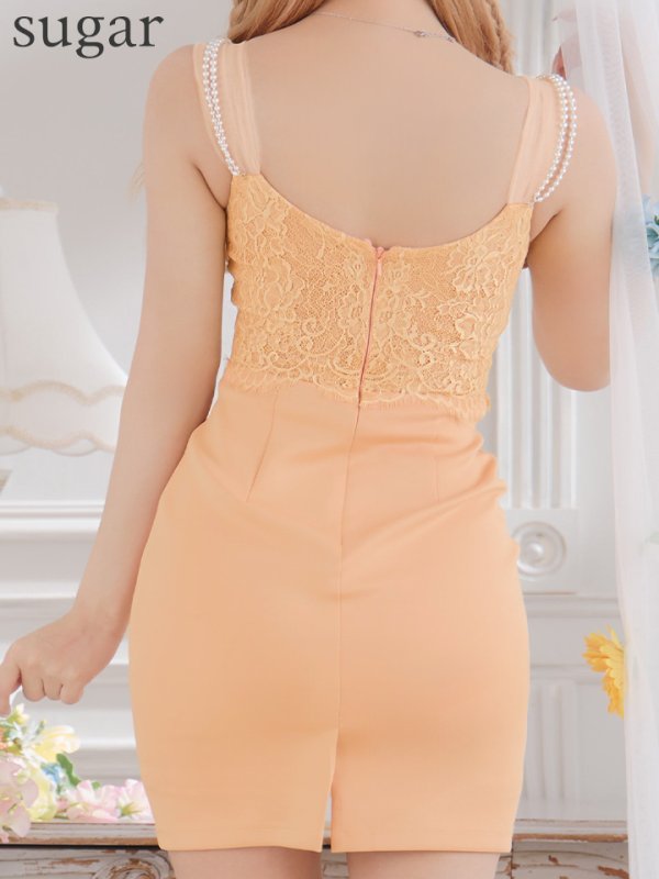 オレンジ モデル:三上悠亜 身長:159cm 着用サイズ:Sサイズ