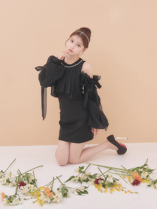 ブラック モデル：ももか　身長：156cm　着用サイズ：Sサイズ