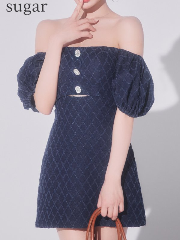 ネイビー モデル：明日花キララ　身長：162cm　着用サイズ：Sサイズ