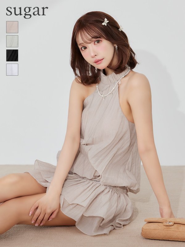 ベージュ　モデル：三上悠亜　身長：159cm　着用サイズ：Sサイズ