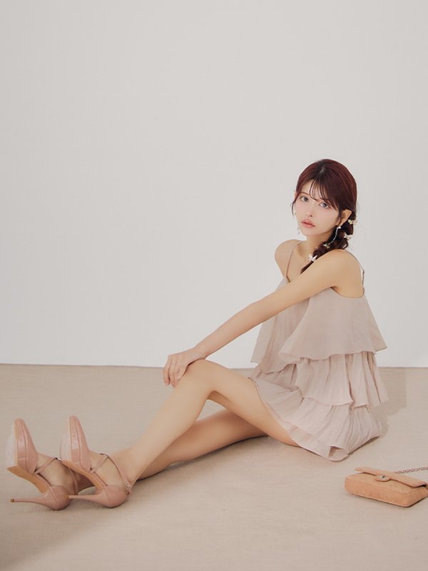 ベージュ　モデル：まりん　身長：164cm　着用サイズ：Sサイズ