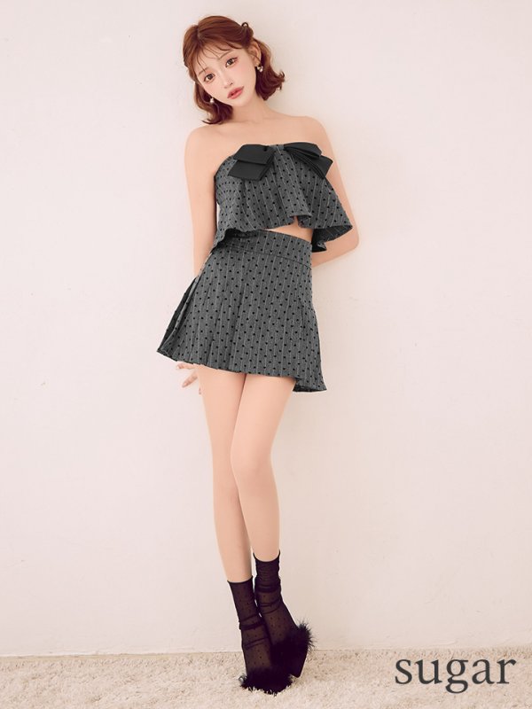 グレー　モデル：明日花キララ　身長162cm　着用サイズ：Sサイズ