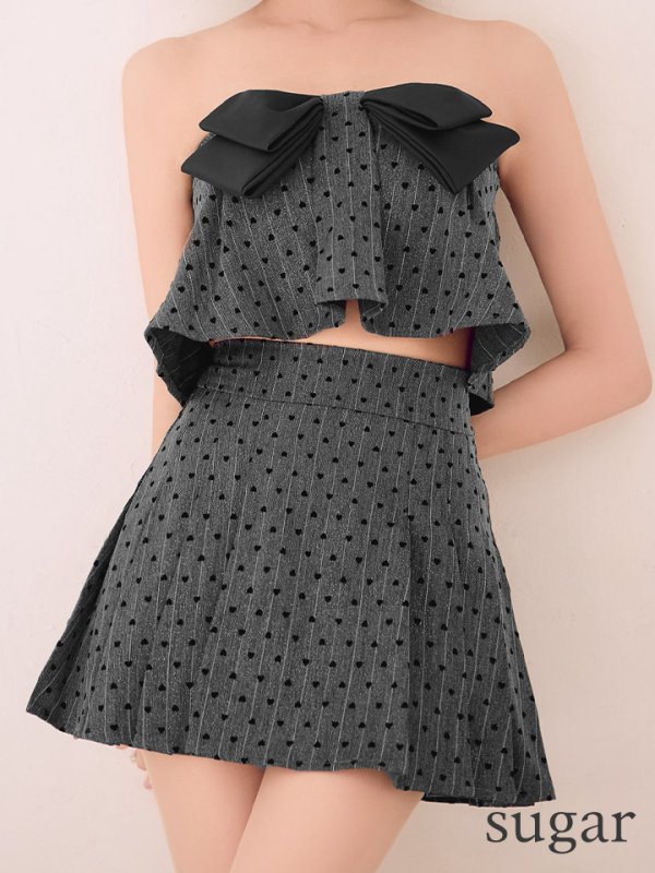 グレー　モデル：明日花キララ　身長162cm　着用サイズ：Sサイズ