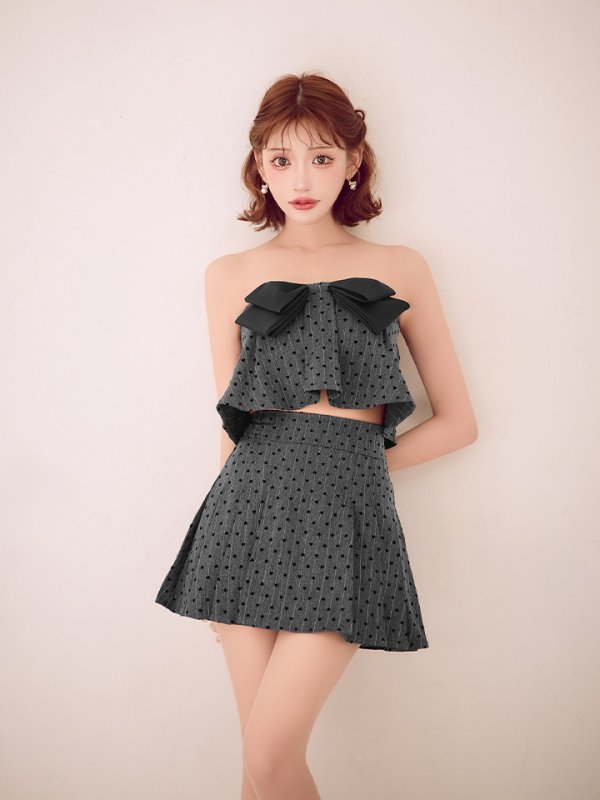 グレー　モデル：明日花キララ　身長162cm　着用サイズ：Sサイズ