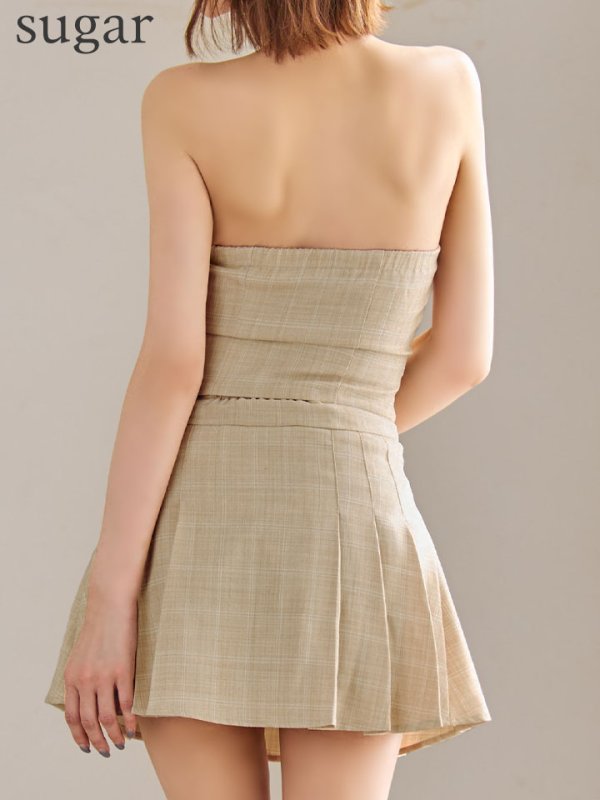 ベージュ　モデル：れみ　身長：163cm　着用サイズ：Sサイズ