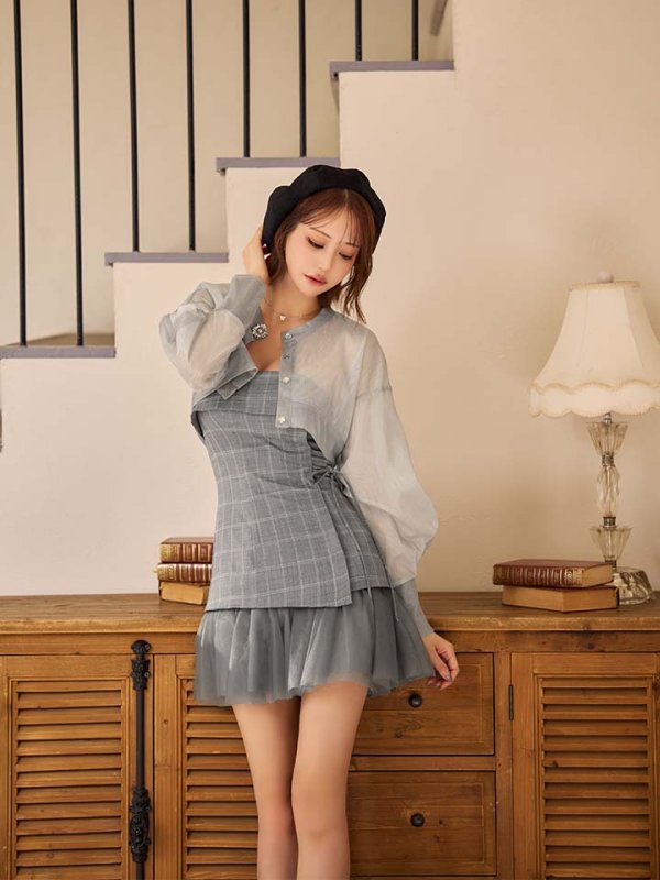 グレー　モデル：れみ　身長：163cm　着用サイズ：Sサイズ