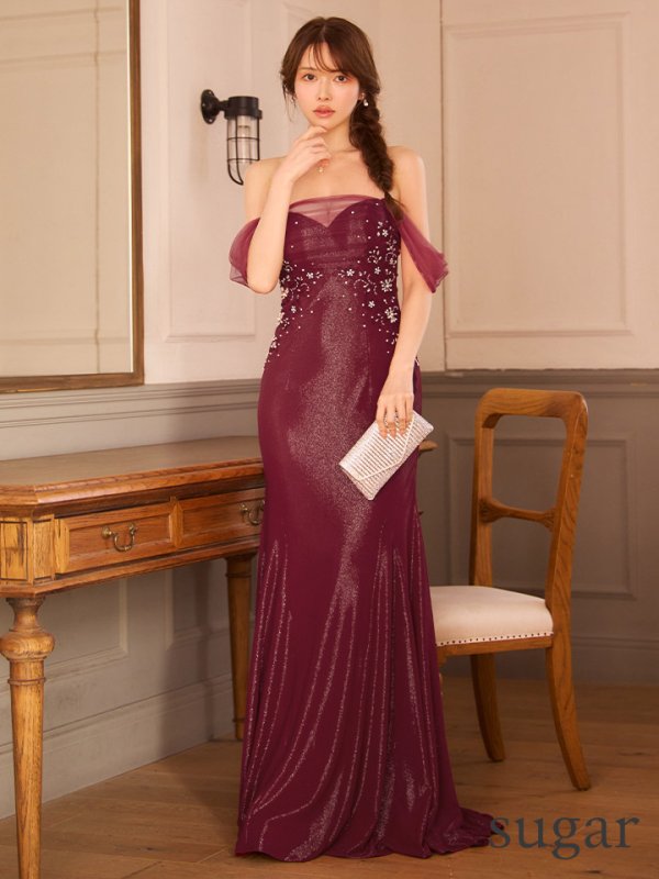 レッド モデル：ゆめ　身長：160cm　着用サイズ：Sサイズ