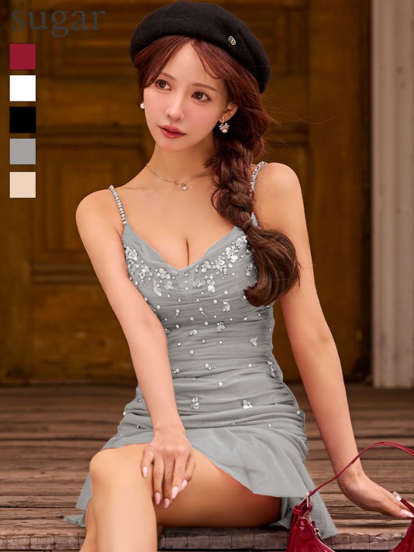 グレー　モデル：三上悠亜　身長：159cm　着用サイズ：Sサイズ