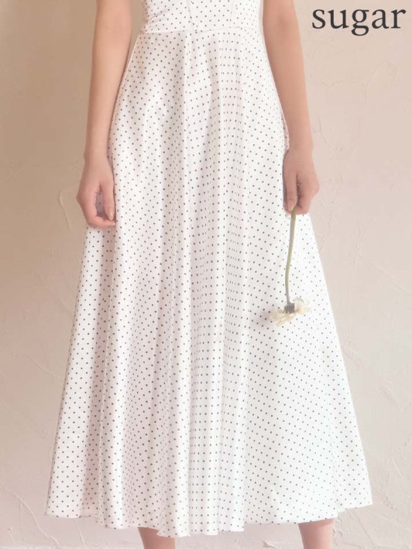 ホワイト　モデル：せら　着用サイズ：Sサイズ