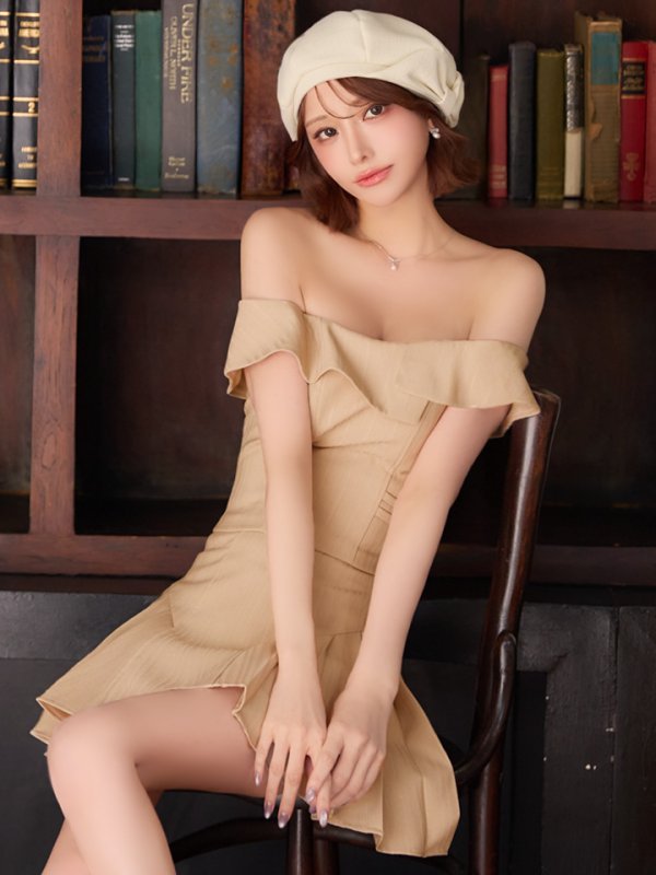 アイボリー　モデル：れみ　身長：163cm　着用サイズ：Sサイズ